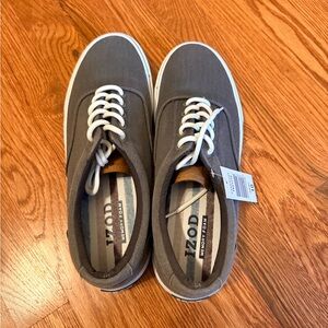 Izod Men's Gray Canvas Lace-Up Sneakers with White Laces